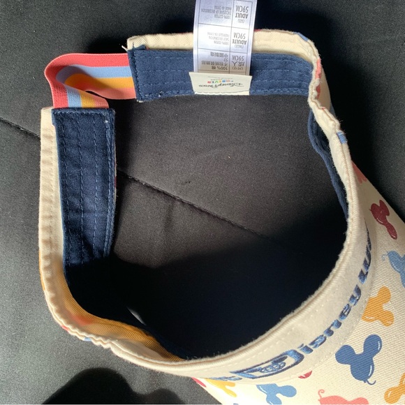 SET OF 2 WALT DISNEY WORLD HATS WITHOUT TAGS NEVER WORN - Picture 4 of 8